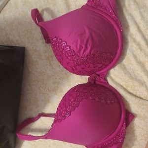 Victoria secret body bra